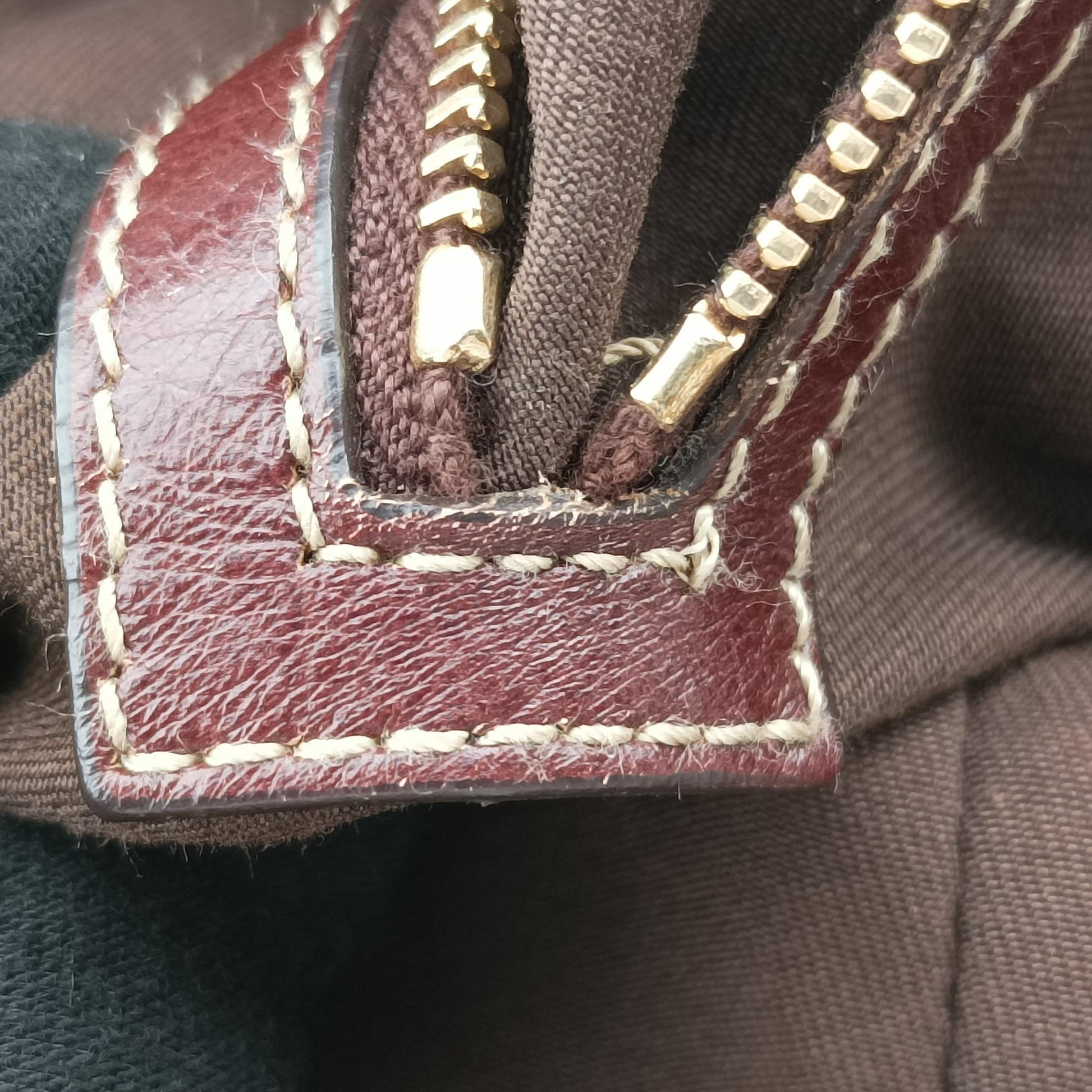 Pre-owned Gucci Sukey Beige × Brownish Red GG canvas×leatherGG 189893 handbag | stylenewstar