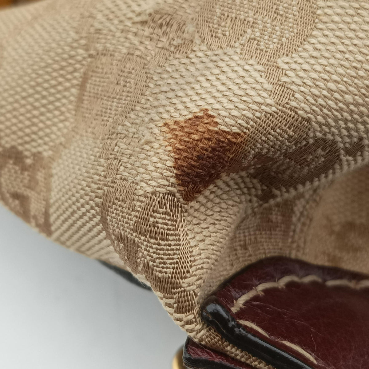 Pre-owned Gucci Sukey Beige × Brownish Red GG canvas×leatherGG 189893 handbag | stylenewstar