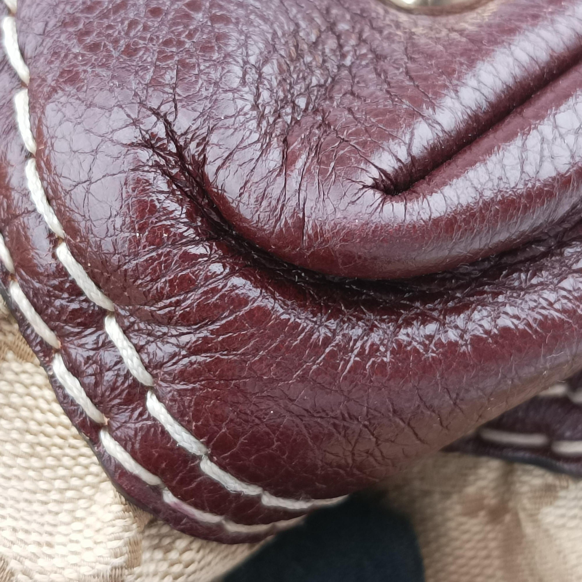Pre-owned Gucci Sukey Beige × Brownish Red GG canvas×leatherGG 189893 handbag | stylenewstar