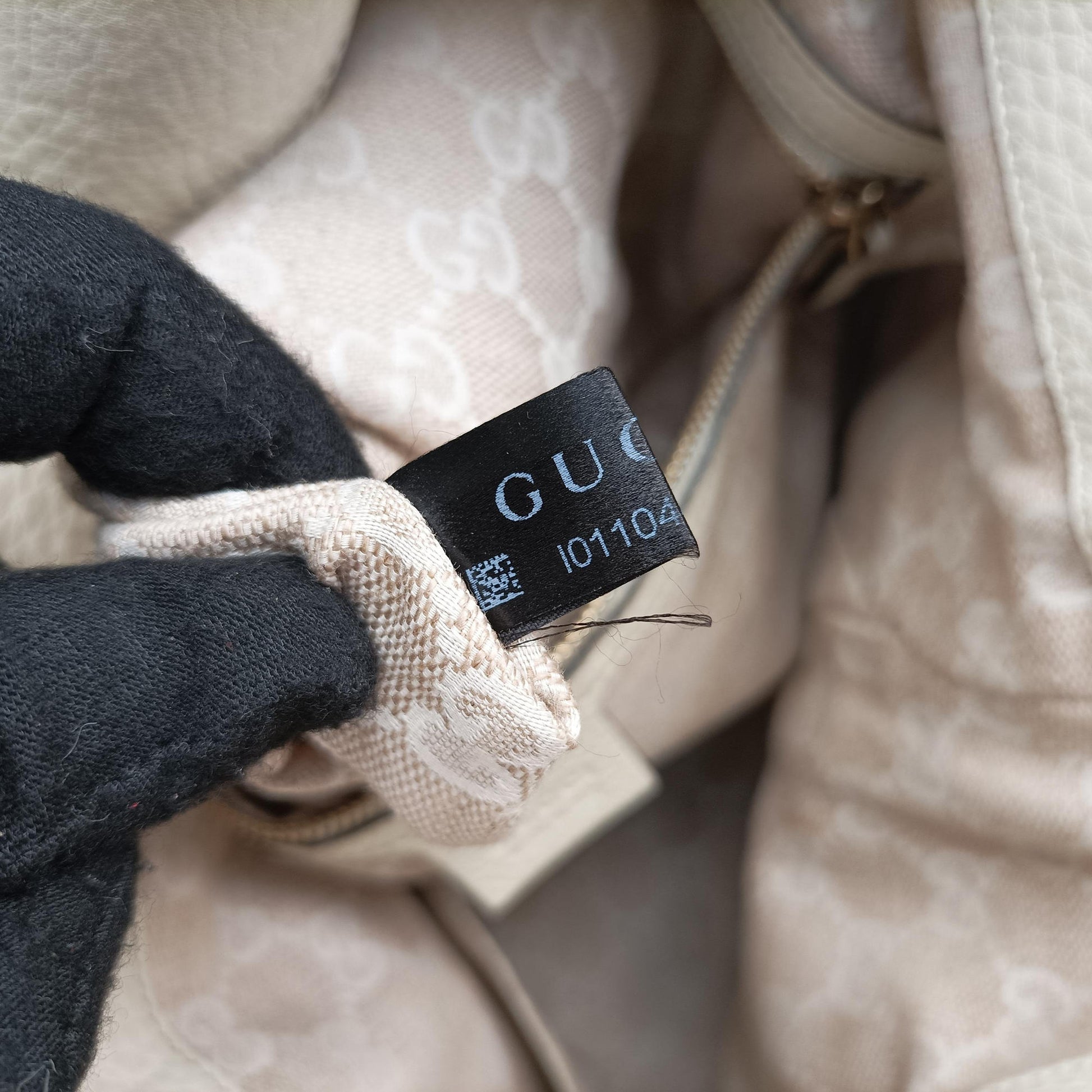 Vintage Gucci Bamboo White Leather 282315 shoulderbag | stylenewstar