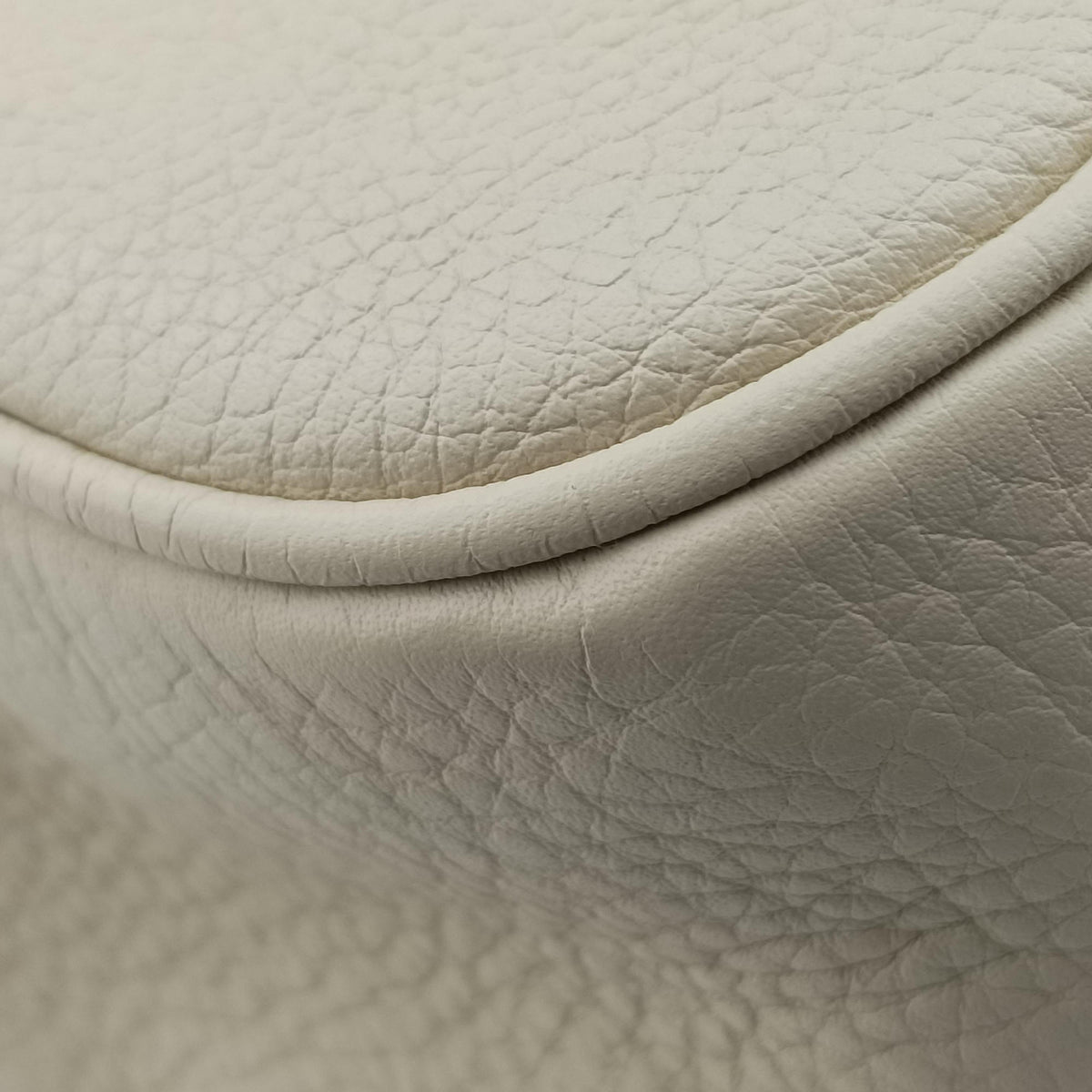 Vintage Gucci Bamboo White Leather 282315 shoulderbag | stylenewstar