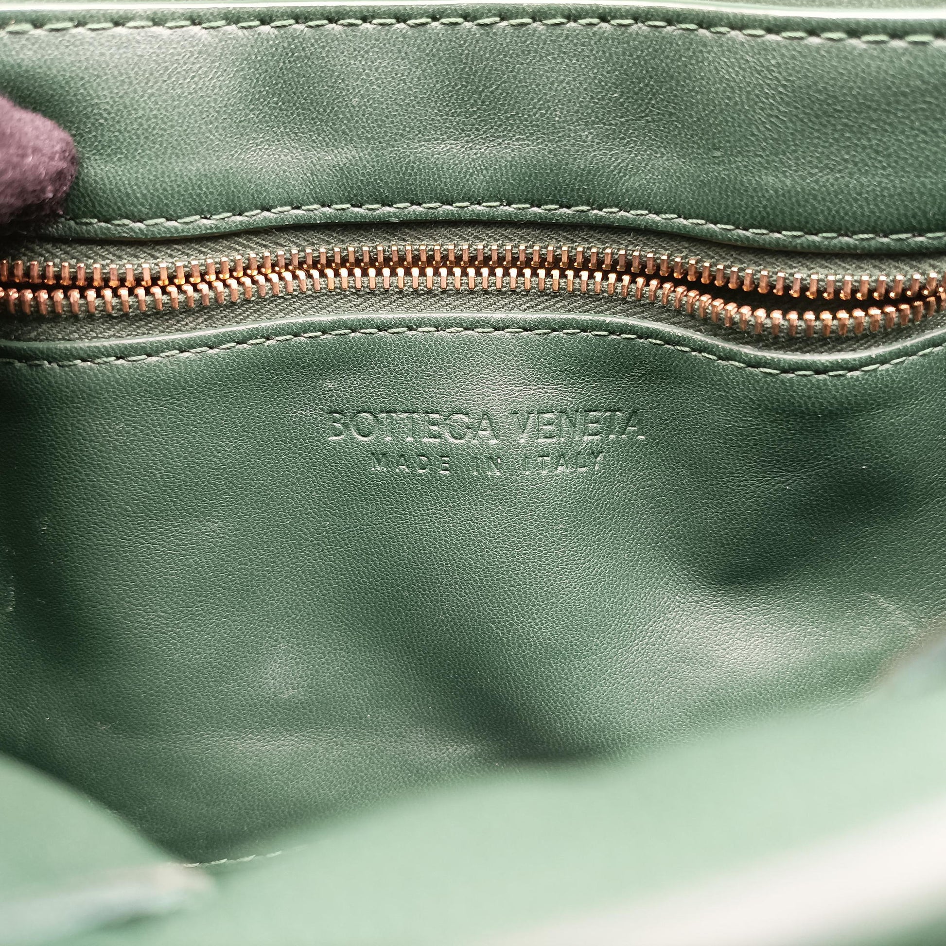 Padded CASSETTE Green lambskin B09673694Cパデッド カセット グリーン ラムスキン B09673694C