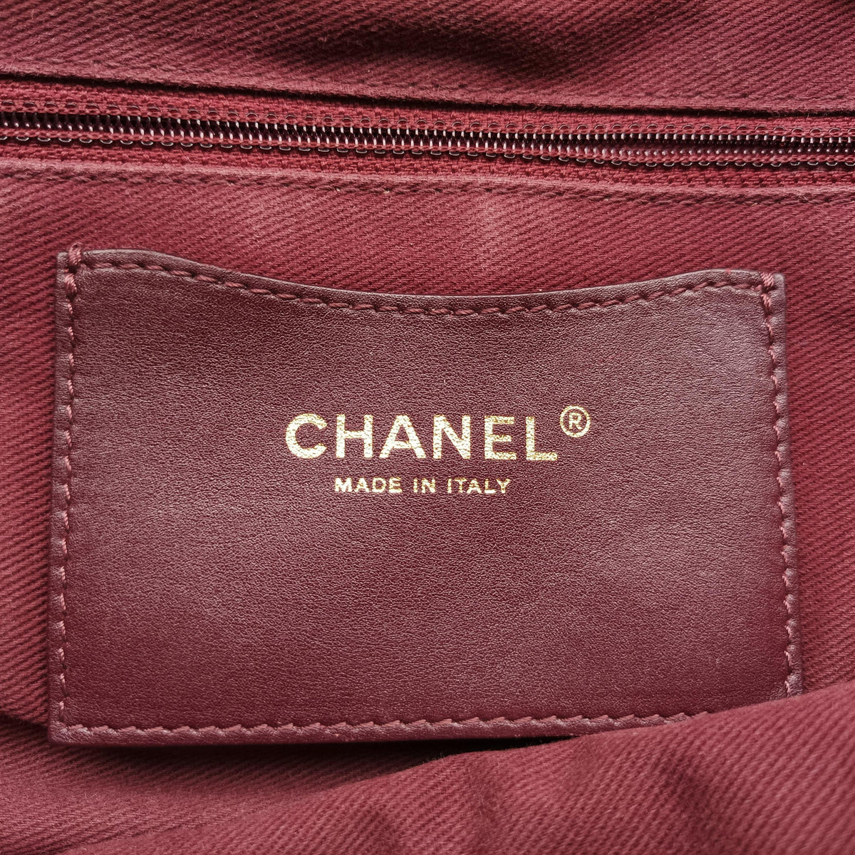 Pre-owned Chanel Matelasse coco mark Black Leather A67374 shoulderbag | stylenewstar