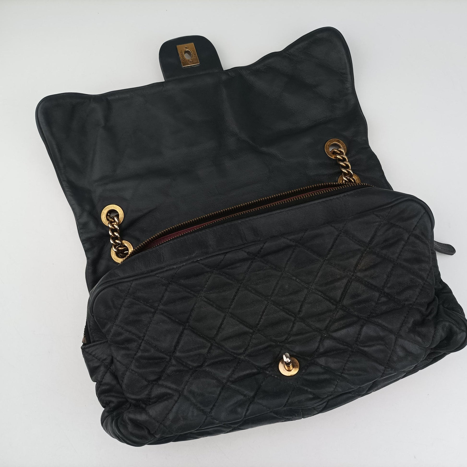 Pre-owned Chanel Matelasse coco mark Black Leather A67374 shoulderbag | stylenewstar
