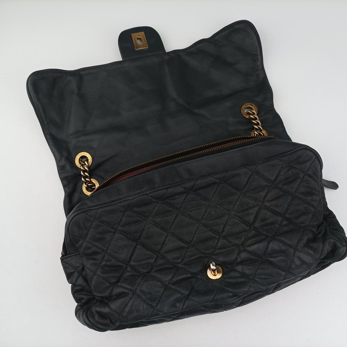 Pre-owned Chanel Matelasse coco mark Black Leather A67374 shoulderbag | stylenewstar