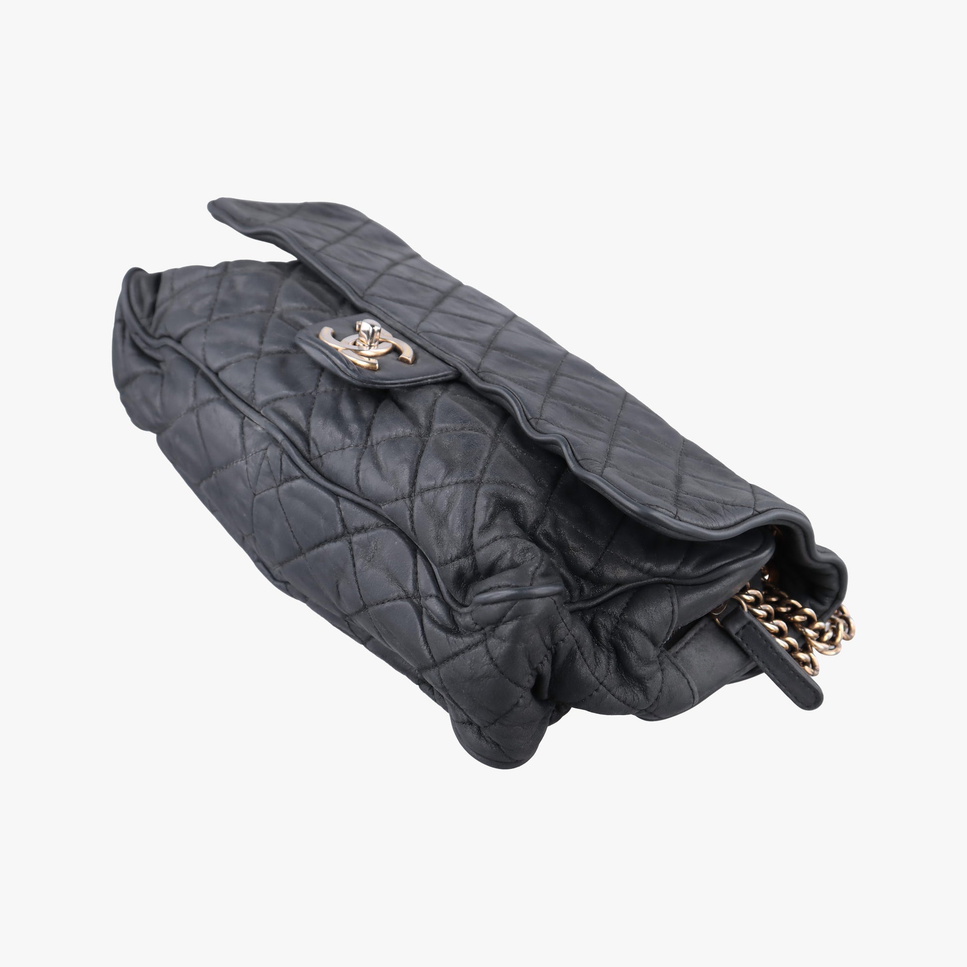 Pre-owned Chanel Matelasse coco mark Black Leather A67374 shoulderbag | stylenewstar