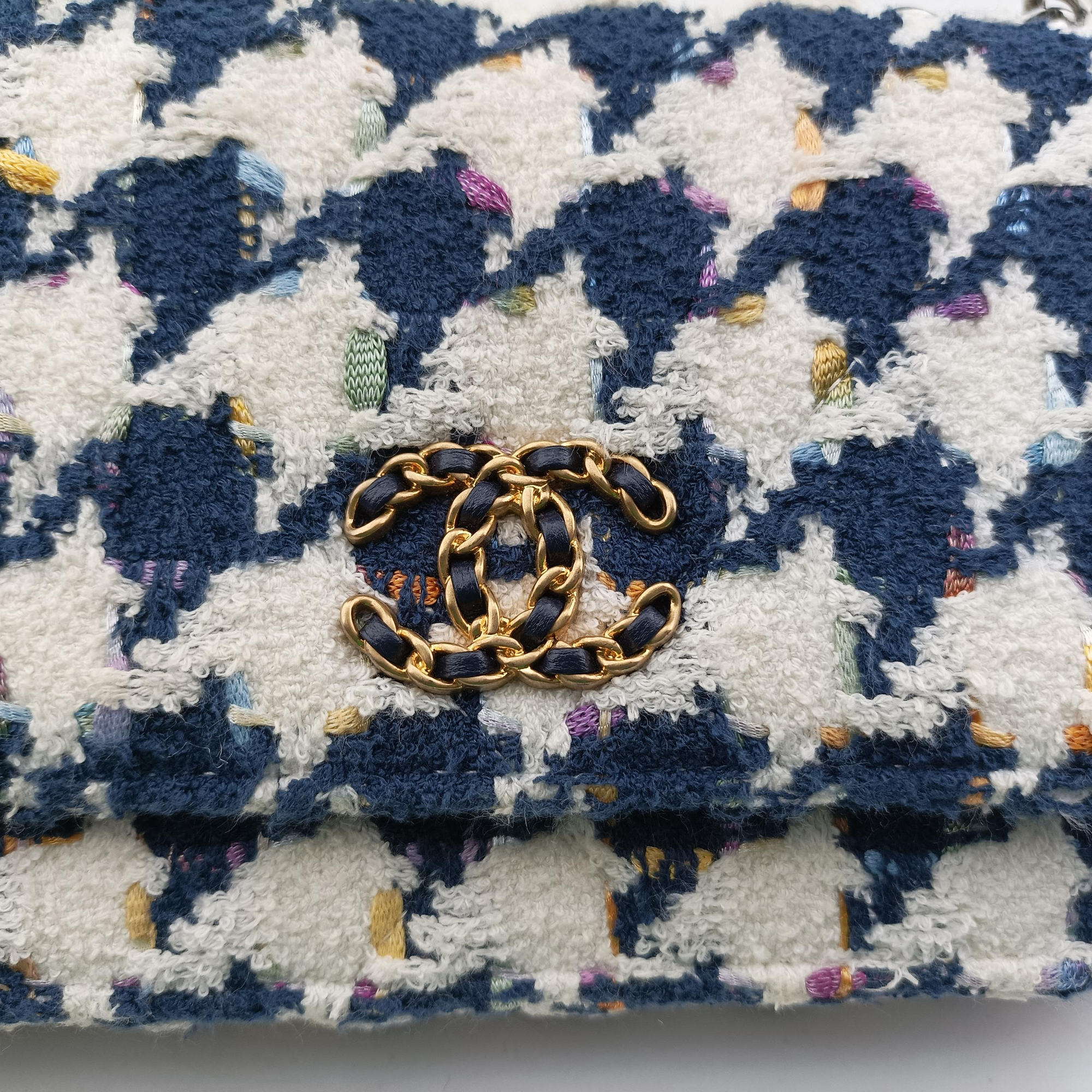 Chanel 19 WOC Houndstooth White × Navy fabric AP0957 31002556シャネル19 フラップ 千鳥格子 ホワイト×ネイビー ファブリック AP0957 31002556