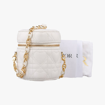 Dioramour Dior Caro Heart Micro Vanity Case White Lambskin 56-MA-0234ディオールアムール ディオール カロ ハート マイクロヴァニティ ホワイト ラムスキン 56-MA-0234