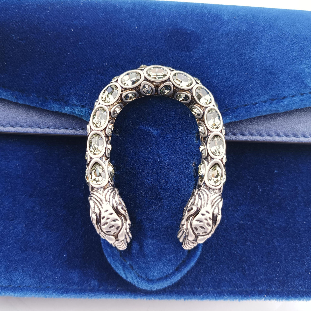 Pre-owned Gucci Dionysus Blue velour 476432 shoulderbag | stylenewstar