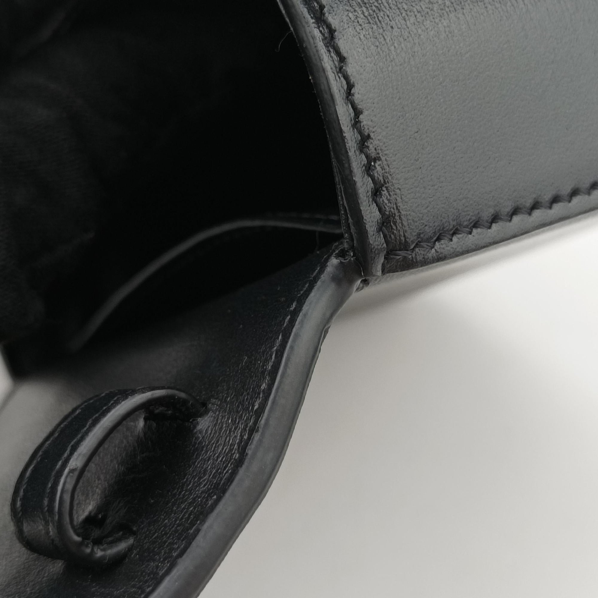 Triomphe Black Leather U-RG-1243トリオンフ ブラック レザー U-RG-1243