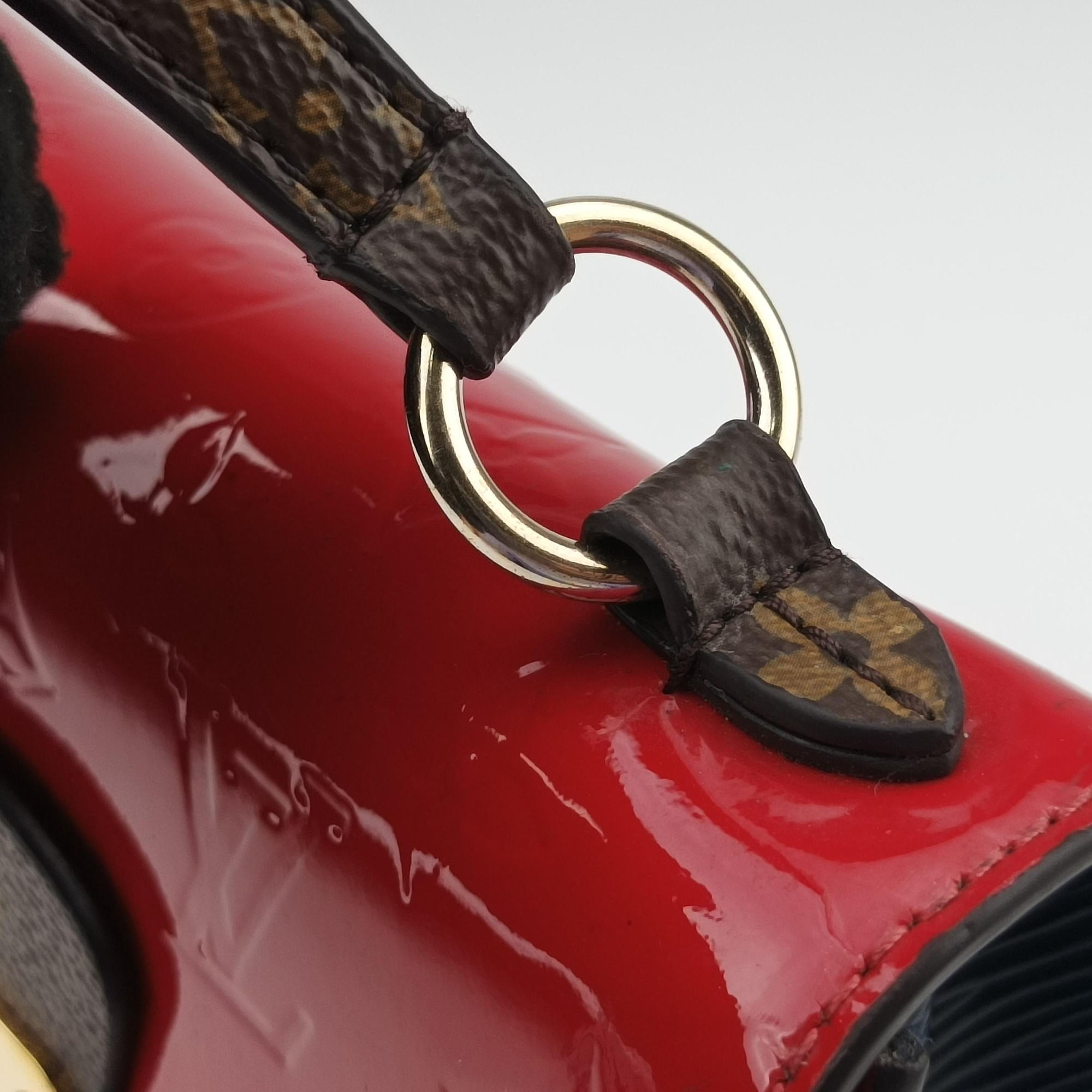 Pre-owned Louis Vuitton Spring street PM Scarlet Red Vernis×Leather×Monogram Canvas M90505 shoulderbag | stylenewstar
