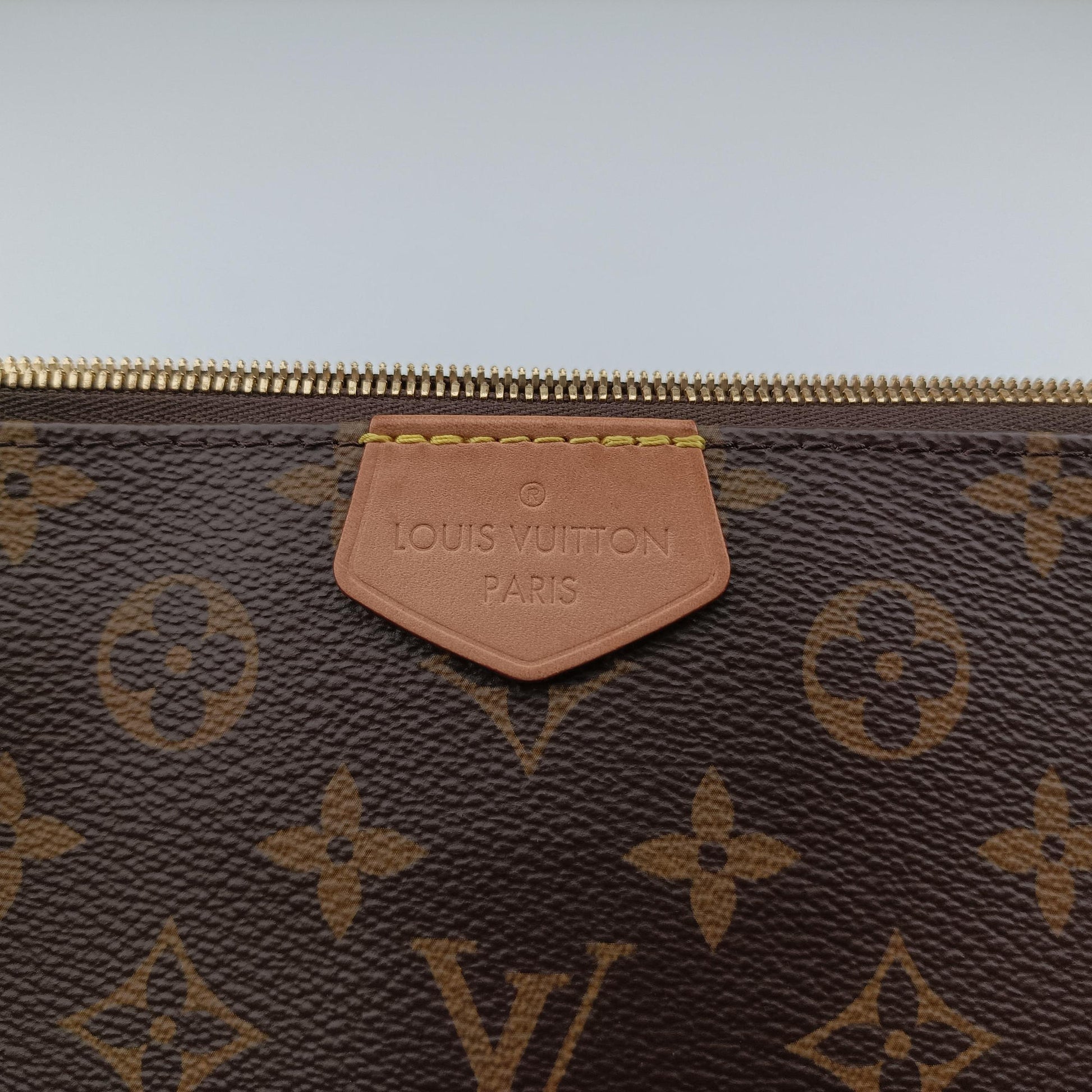 MULTI POCHETTE ACCESSOIRES MARRON×ROSE CLAIRE Monogram Canvas M44840 IC Chipミュルティポシェットアクセソワール マロン×ローズ クレール モノグラムキャンバス M44840 ICチップ