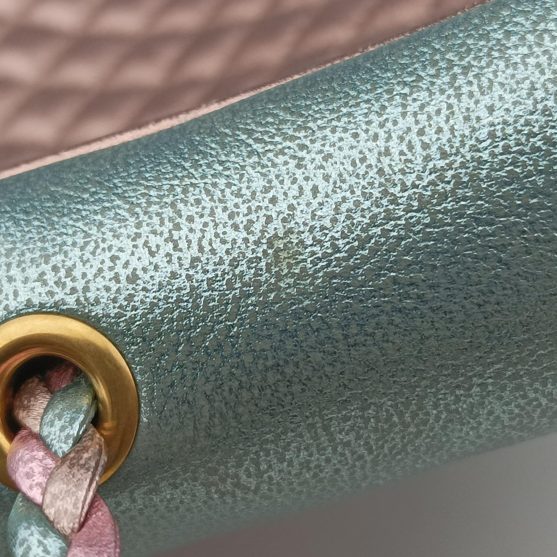Trapuntata Camera Zumi pink×green×multi Leather 541061 B025976597トラプンタータ カメラ ラミネート ピンク×グリーン×マルチ レザー 541061 B025976597