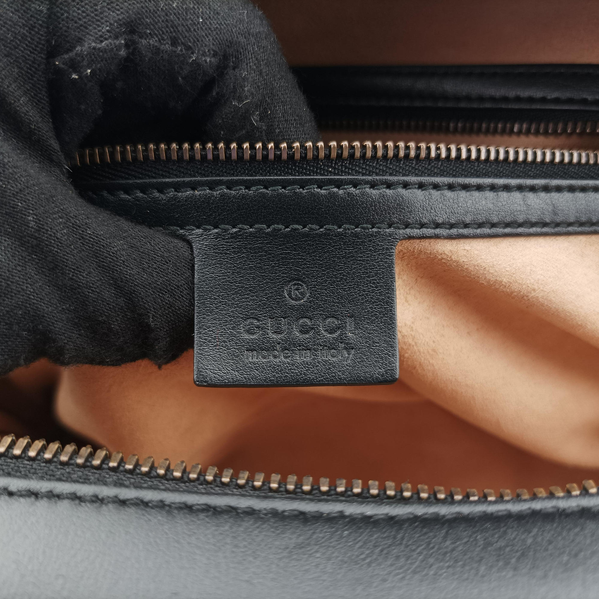 Vintage Gucci GG Marmont Black Leather 498100 shoulderbag | stylenewstar