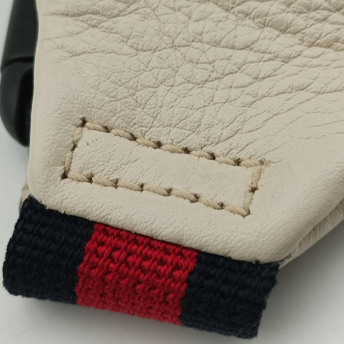 Vintage Gucci Print White Leather 530412 bum bag/waist bag | stylenewstar