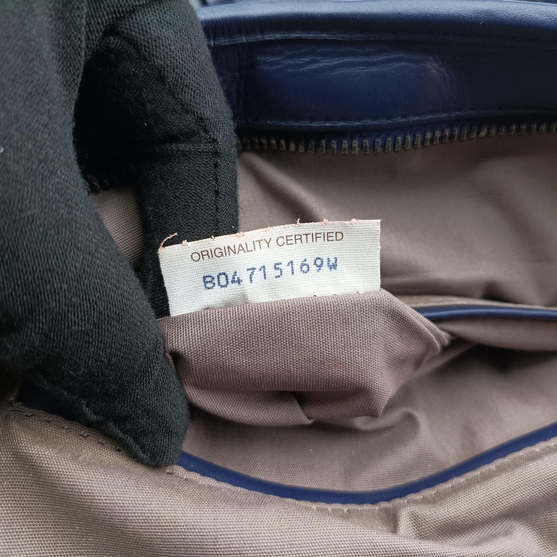 Intrecciato Purple lambskin B04715169Wイントレチャート パープル ラムスキン B04715169W