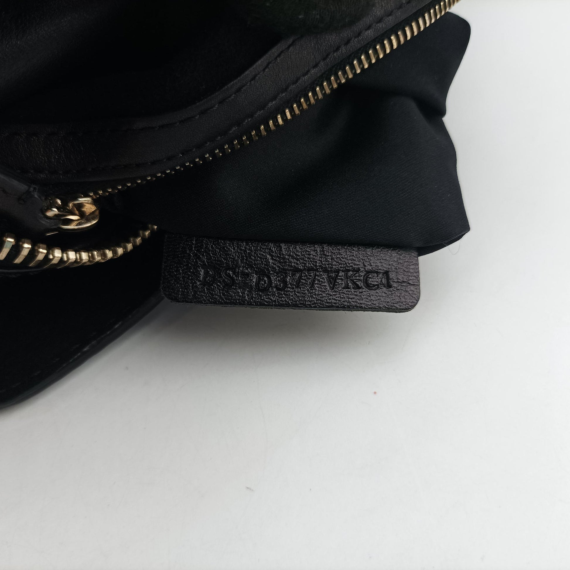 Pre-owned Valentino Buckle Strappy Satchel Black Leather  shoulderbag | stylenewstar