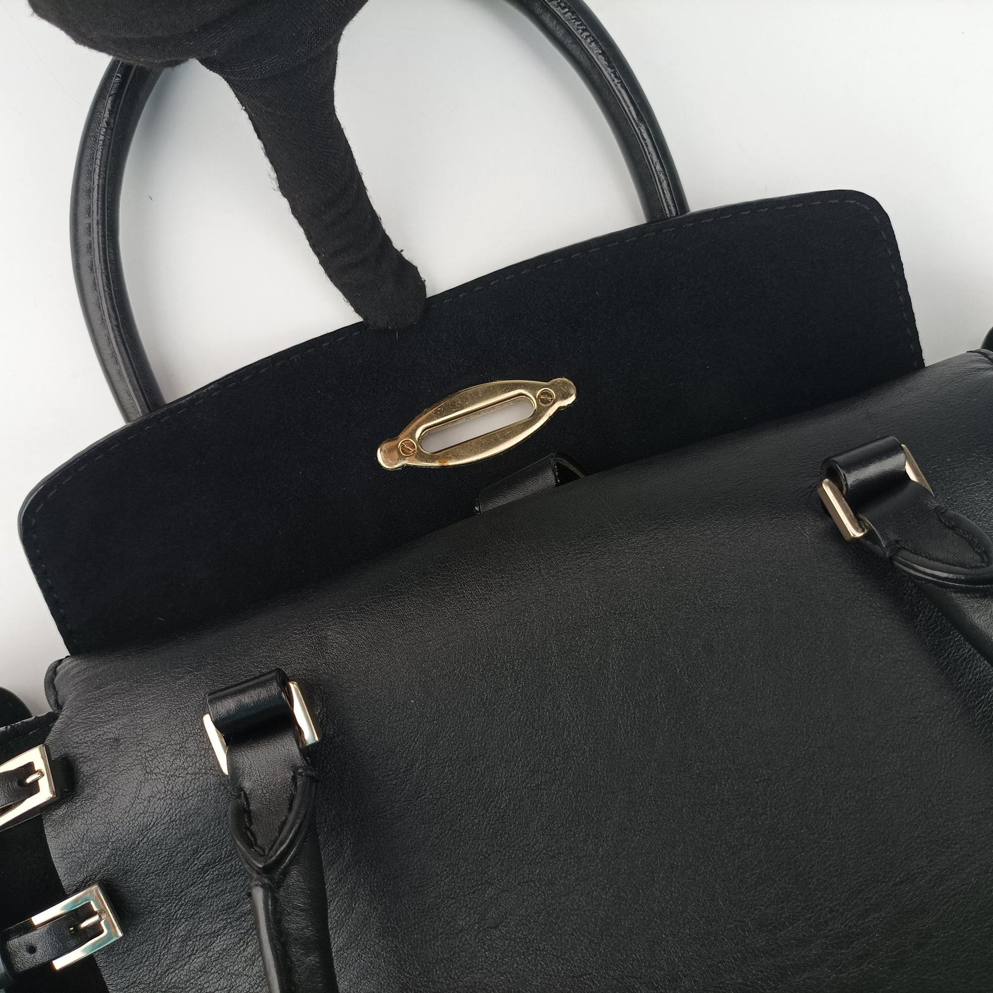 Pre-owned Valentino Buckle Strappy Satchel Black Leather  shoulderbag | stylenewstar