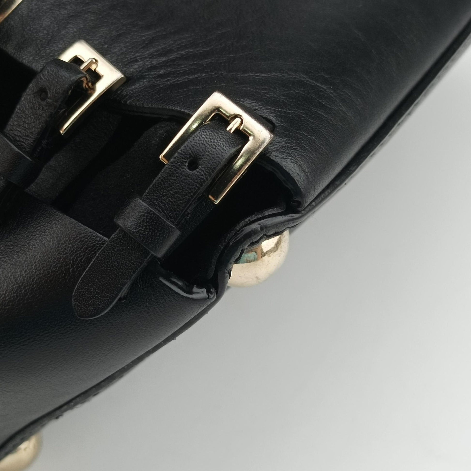 Pre-owned Valentino Buckle Strappy Satchel Black Leather  shoulderbag | stylenewstar