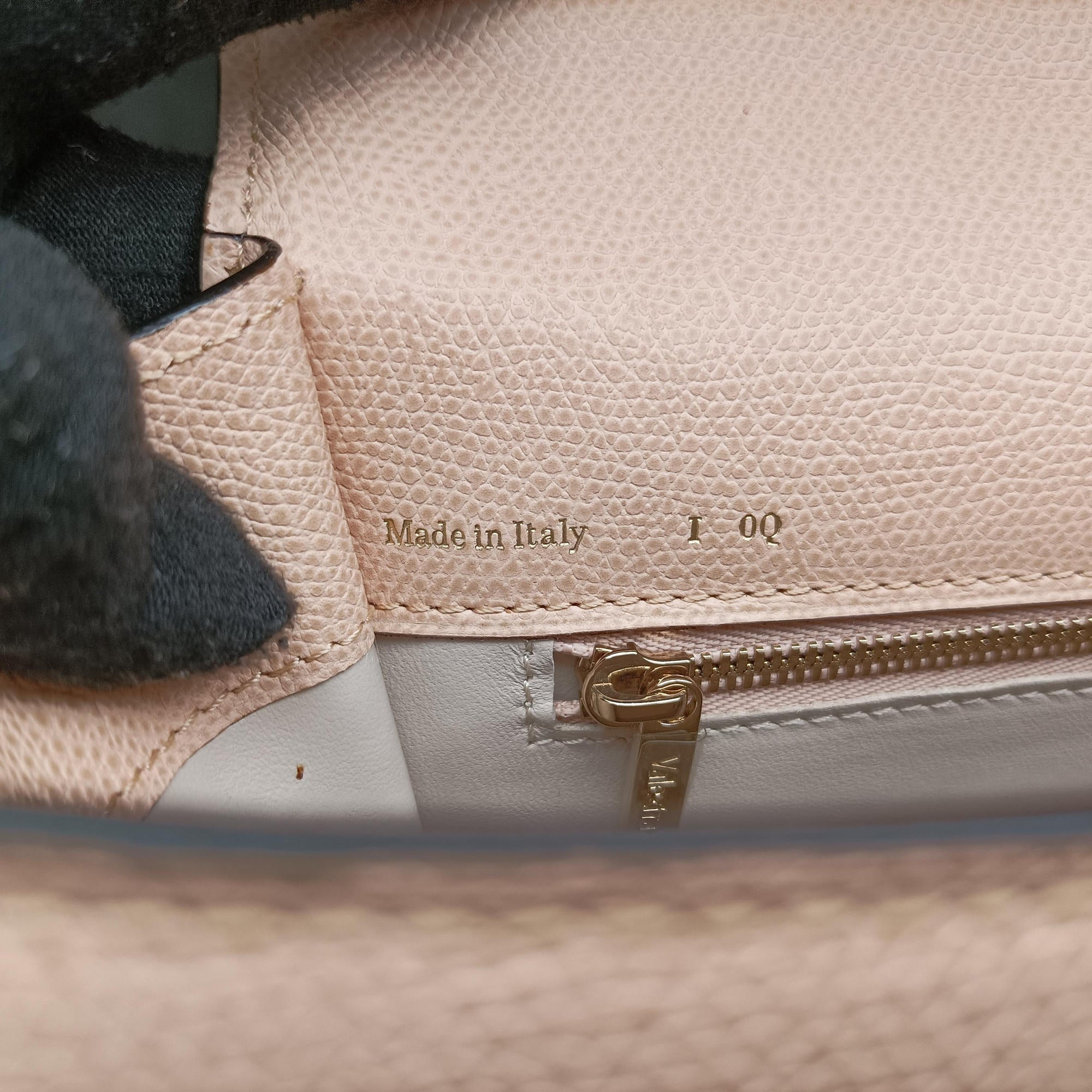 Iside Pink Calfskin N 425304イジィデ ピンク カーフスキン N 425304