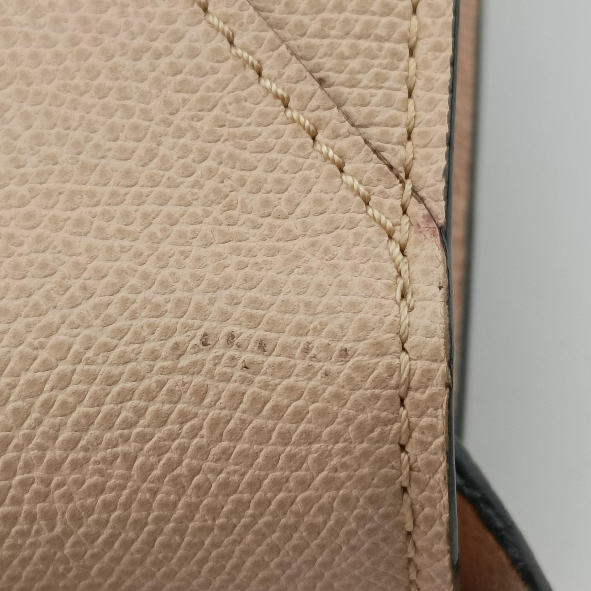 Iside Pink Calfskin N 425304イジィデ ピンク カーフスキン N 425304