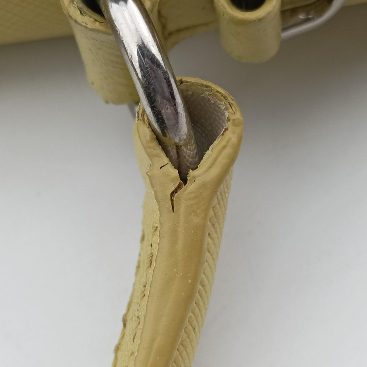 Small Sound Flap Yellow SAFFIANO Leather BN2485 31/Aスモール サウンド フラップ イエロー サフィアーノレザー BN2485 31/A