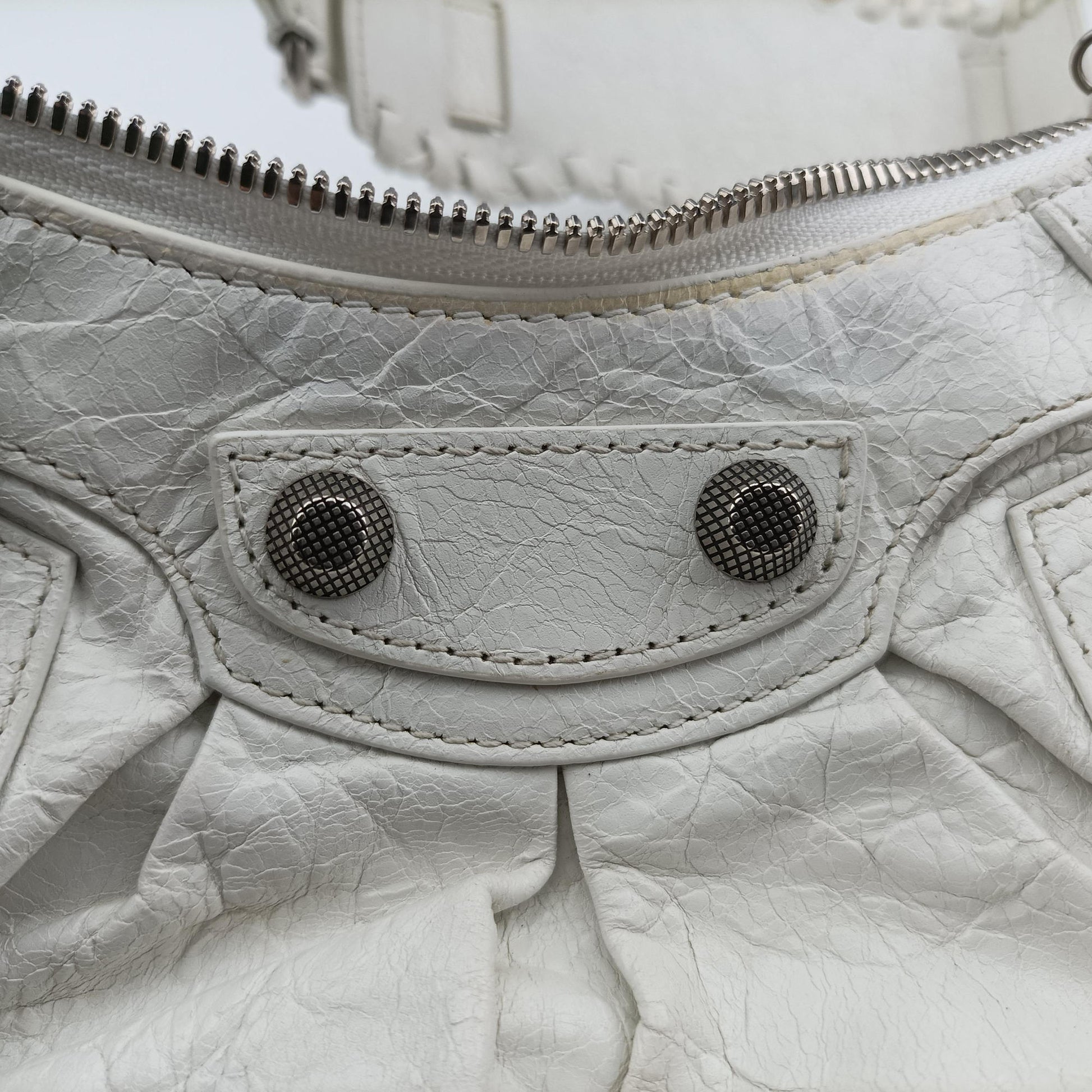 Pre-owned Balenciaga Le Cagole White lambskin  shoulderbag | stylenewstar