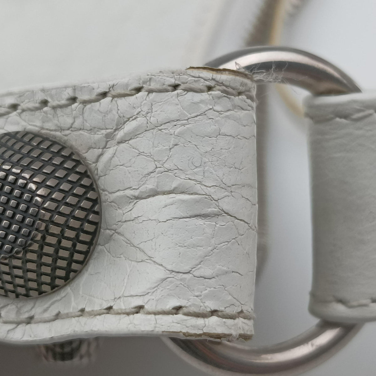 Pre-owned Balenciaga Le Cagole White lambskin  shoulderbag | stylenewstar