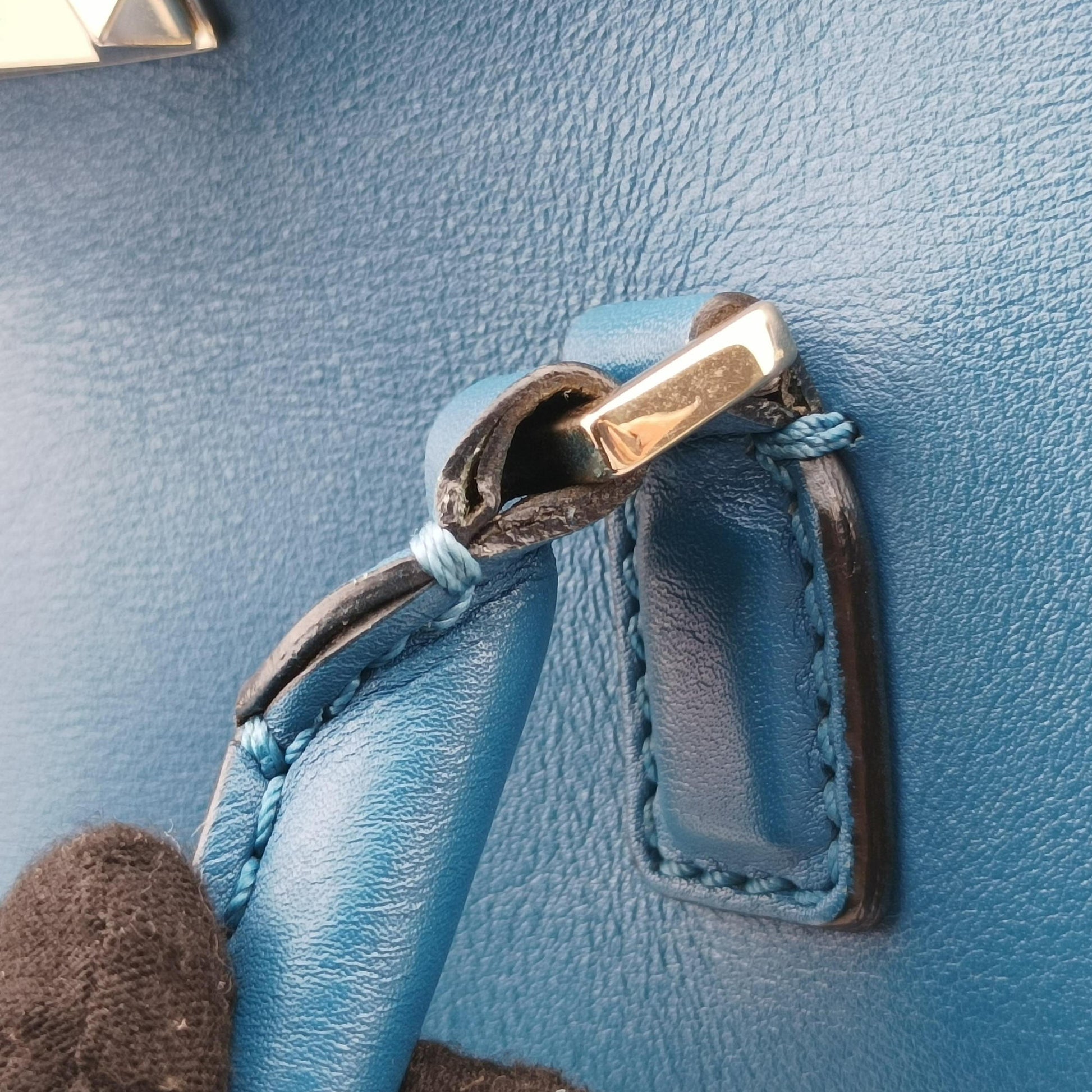 Secondhand Valentino Rockstud Blue Leather  shoulderbag | stylenewstar