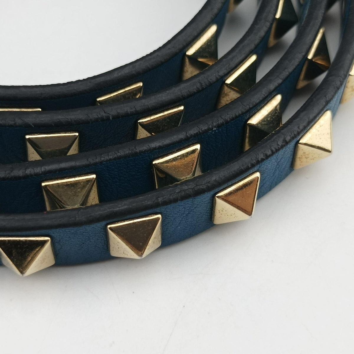 Secondhand Valentino Rockstud Blue Leather  shoulderbag | stylenewstar