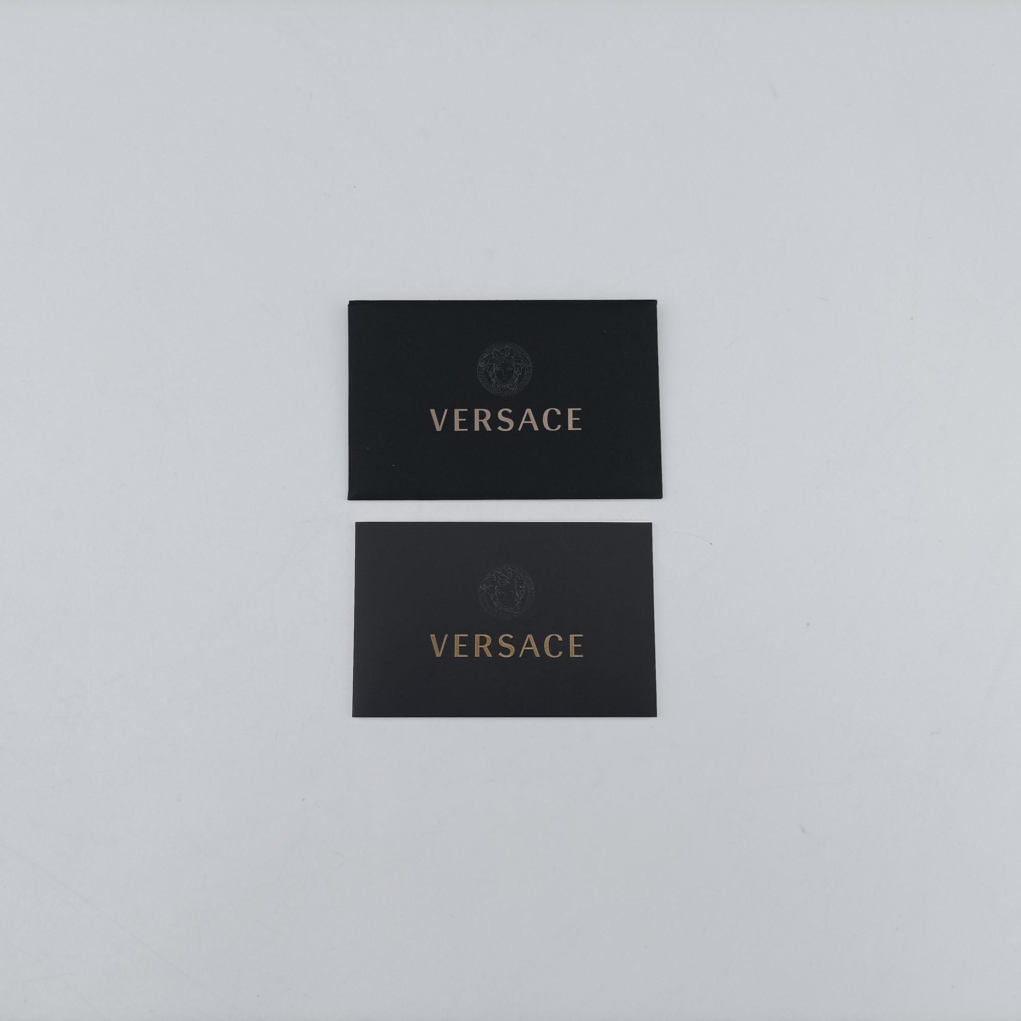 Pre-owned VERSACE Medusa Black leather  shoulderbag | stylenewstar