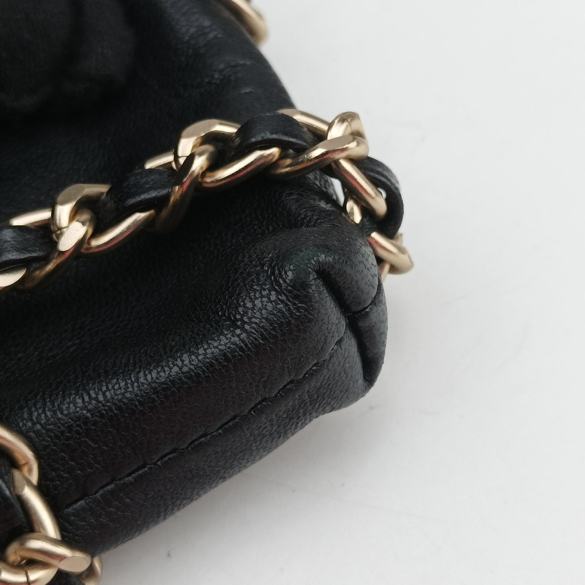 Tech Me Out phone case Black lambskin AP1161 28587032テック ミー アウト フォンケース ブラック ラムスキン AP1161 28587032