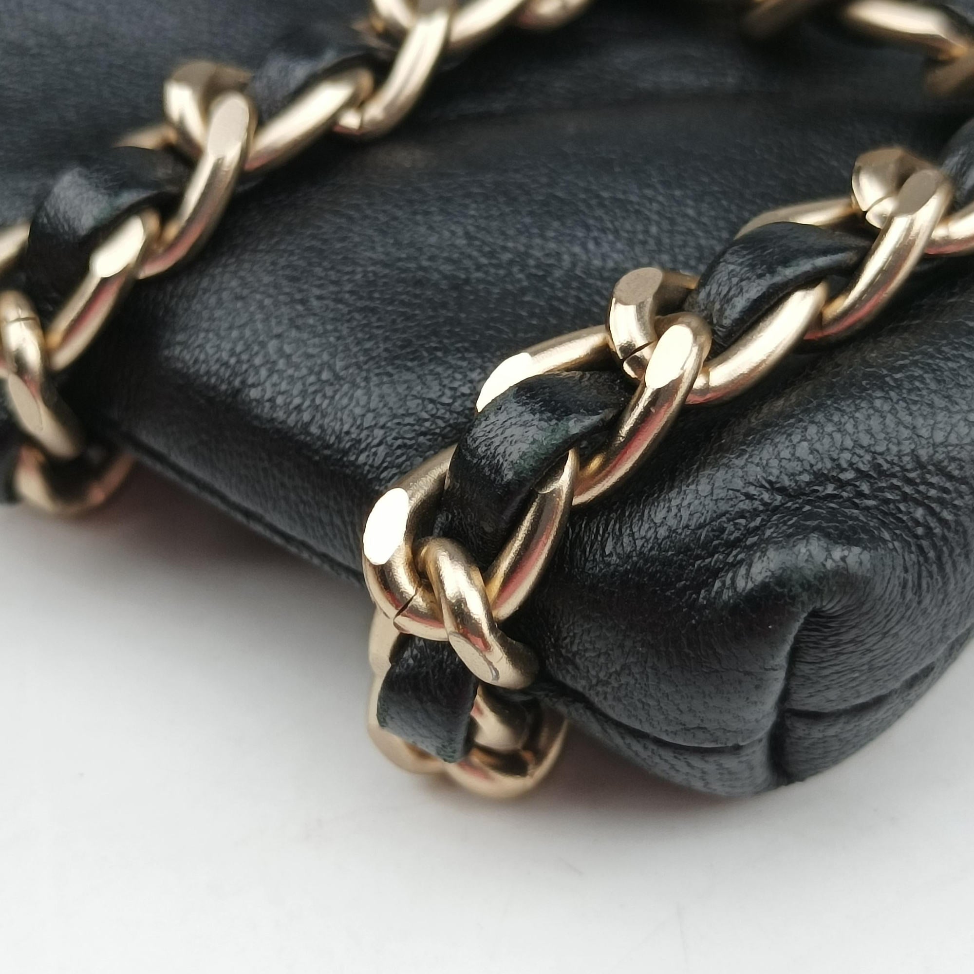 Tech Me Out phone case Black lambskin AP1161 28587032テック ミー アウト フォンケース ブラック ラムスキン AP1161 28587032