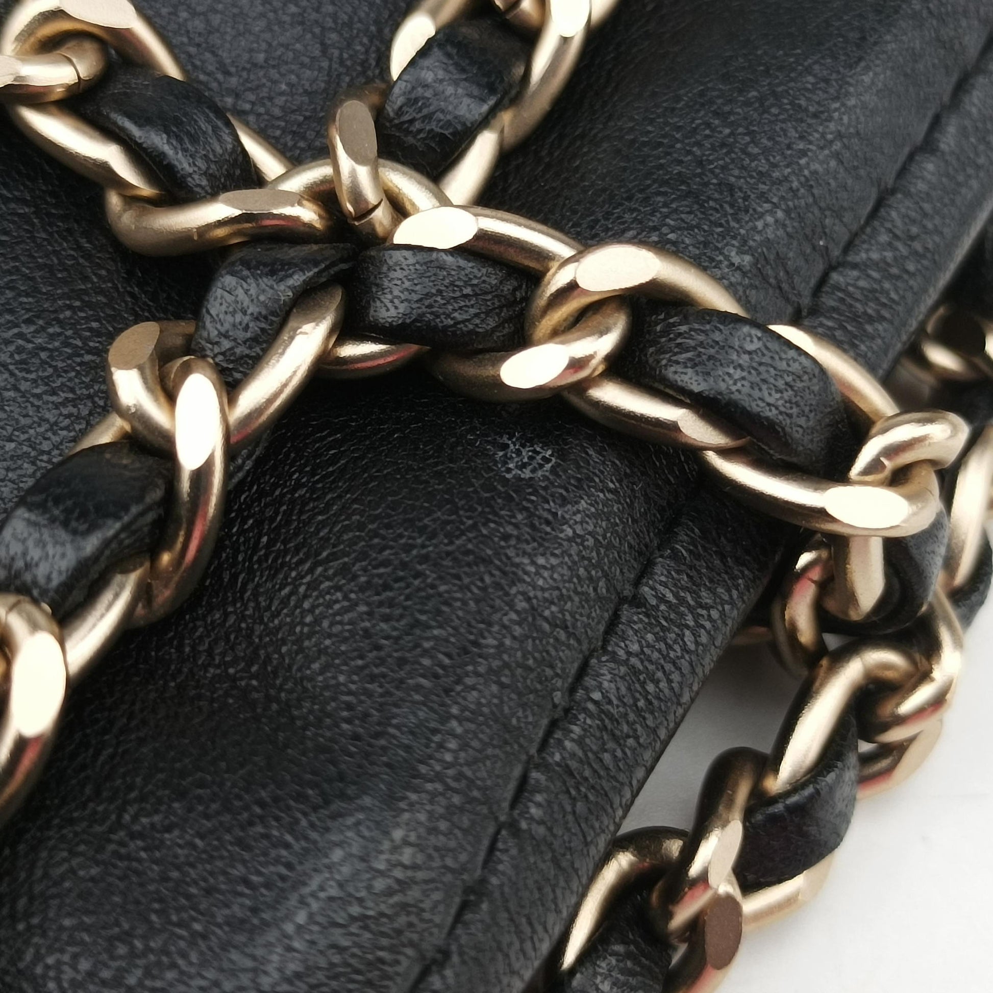 Tech Me Out phone case Black lambskin AP1161 28587032テック ミー アウト フォンケース ブラック ラムスキン AP1161 28587032