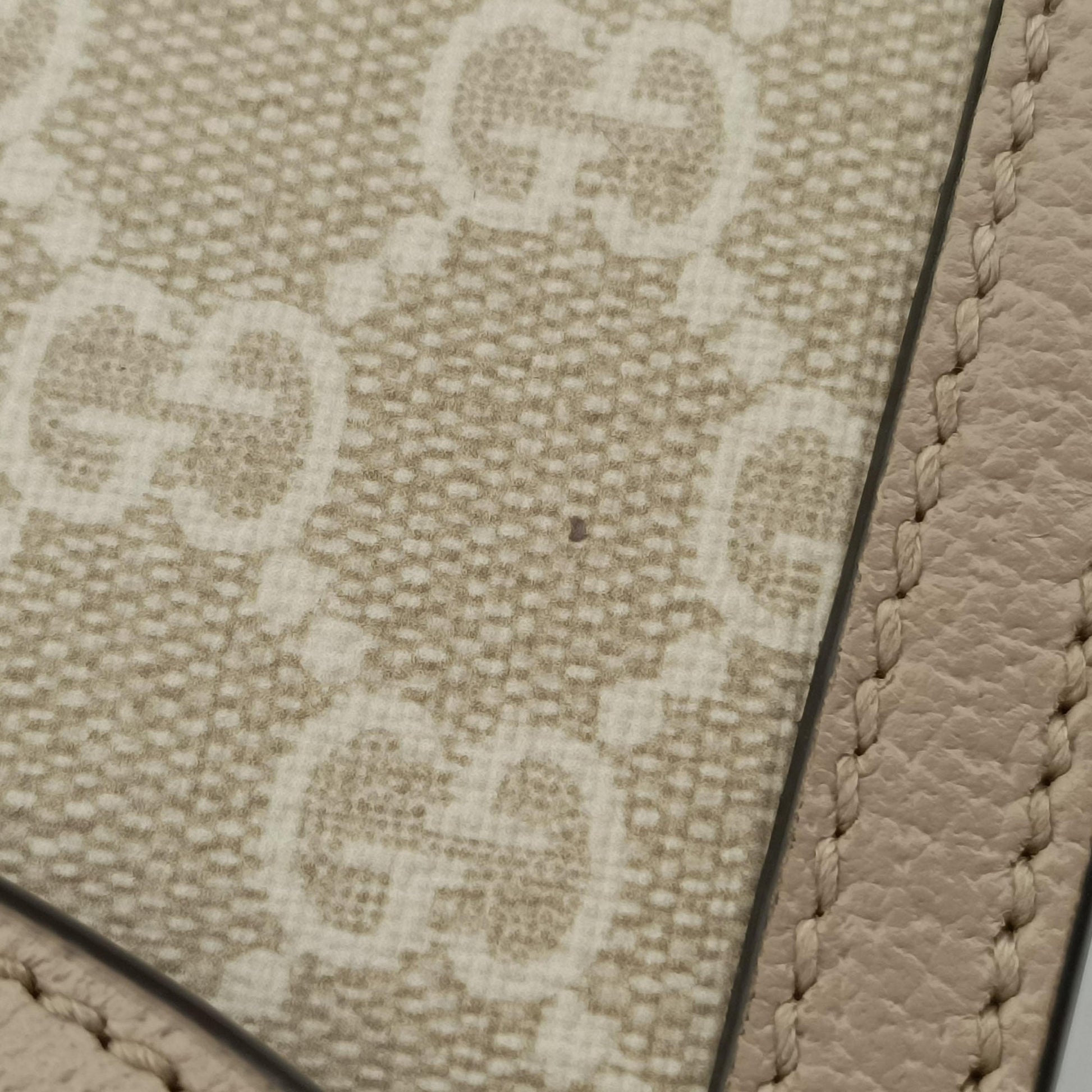Ophidia GG Mini Beige × Ebony GG Supreme Canvas × Leather 696180 C037835242オフィディア GG ミニ ベージュ×エボニー  GGスプリーム キャンバス × レザー 696180 C037835242