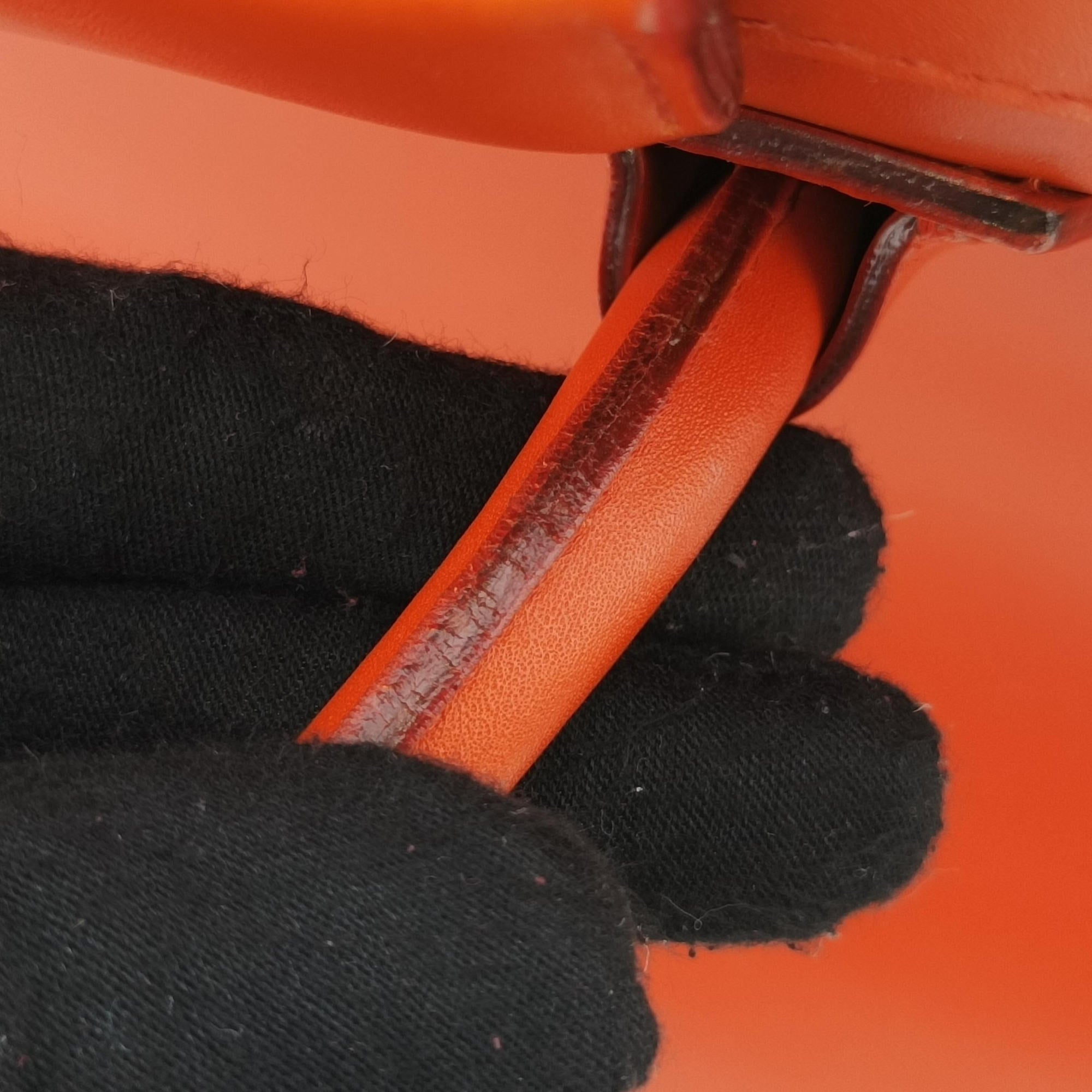 Pre-owned Givenchy Antigona Orange Smooth Calfskin Leather  handbag | stylenewstar