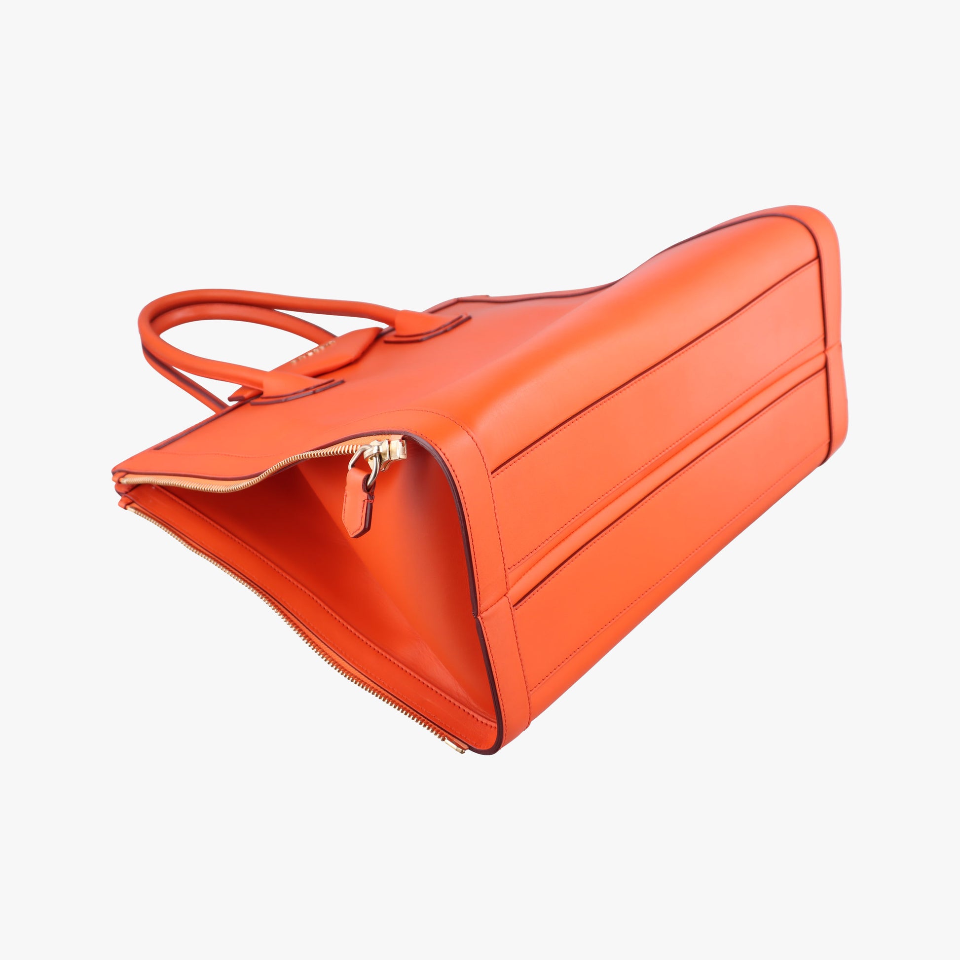 Pre-owned Givenchy Antigona Orange Smooth Calfskin Leather  handbag | stylenewstar