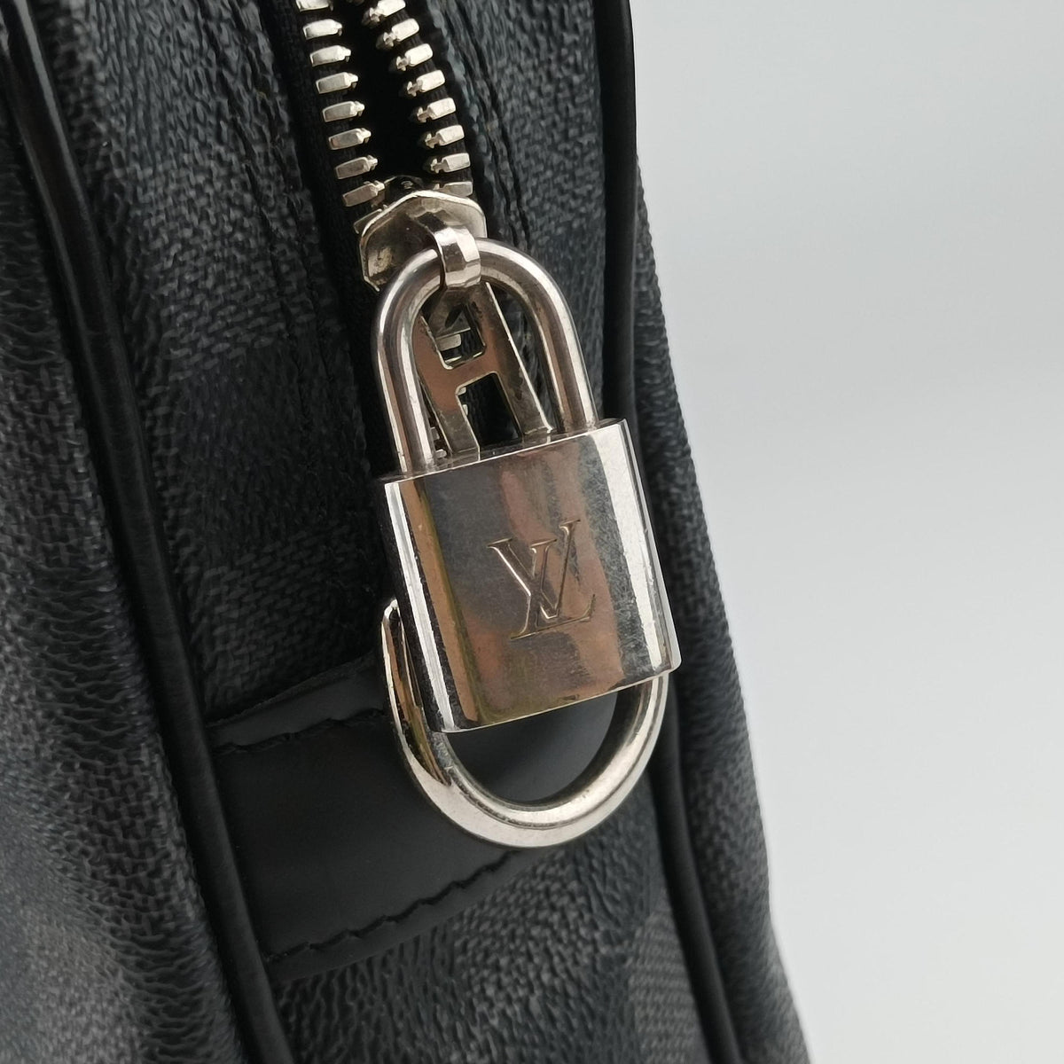 Porte Documents Voyage PM Noir Damier Graphite N41478 SR0186ポルト ドキュマン ヴォワヤージュ PM ノワール ダミエ グラフィット N41478 SR0186