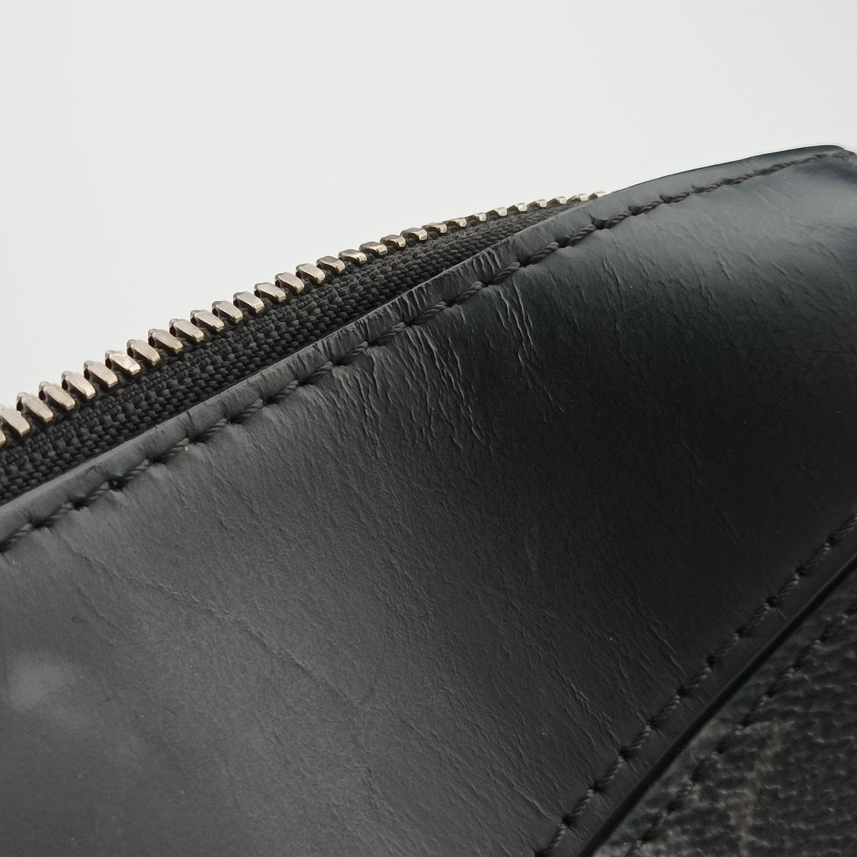 Explorer Noir Monogram Eclipse Canvas M40567 AR3107エクスプローラー ノワール モノグラム エクリプス キャンバス M40567 AR3107