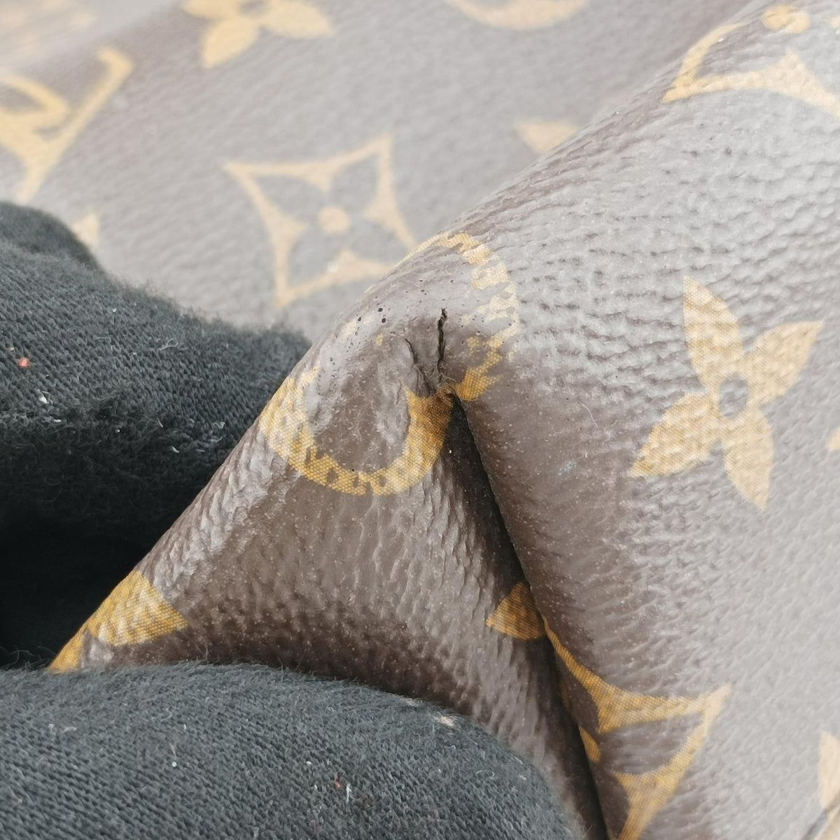 TURENNE MM Brown Monogram Canvas M48814 FL1176テュレンMM モノグラム/ブラウン モノグラムキャンバス M48814 FL1176