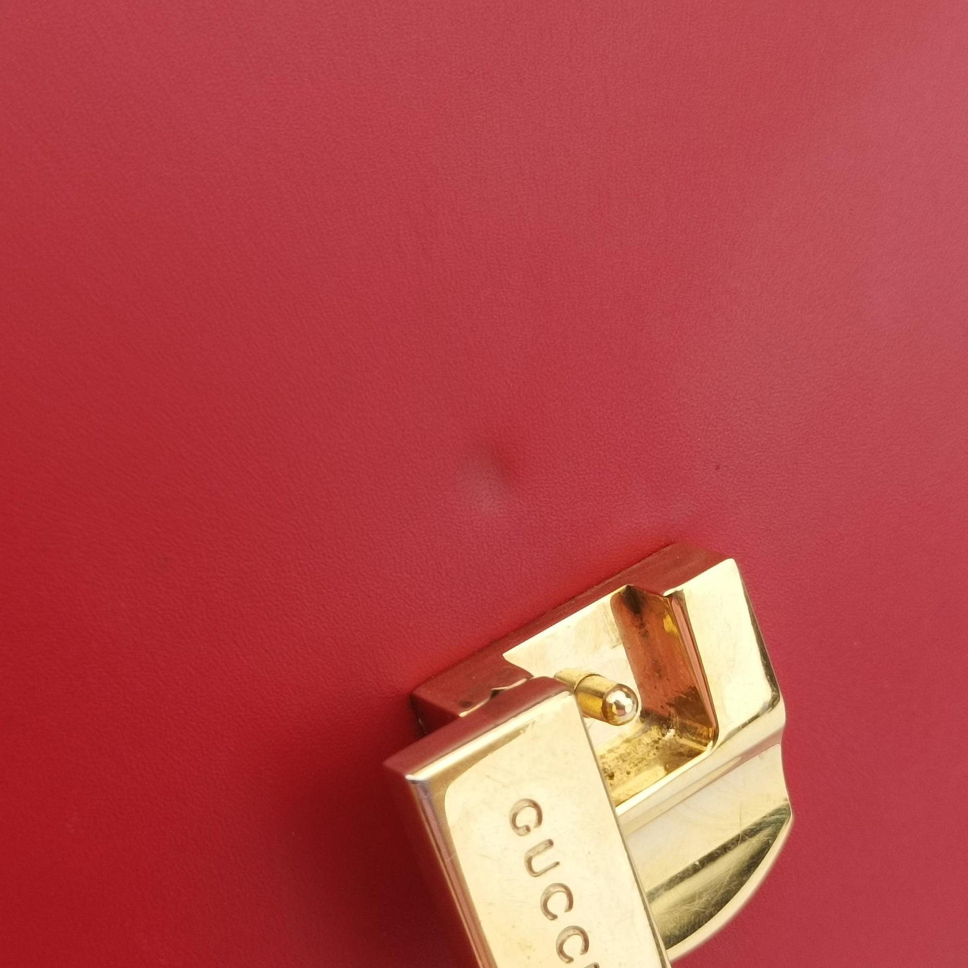 Pre-owned Gucci Sylvie Red Leather 470270 shoulderbag | stylenewstar