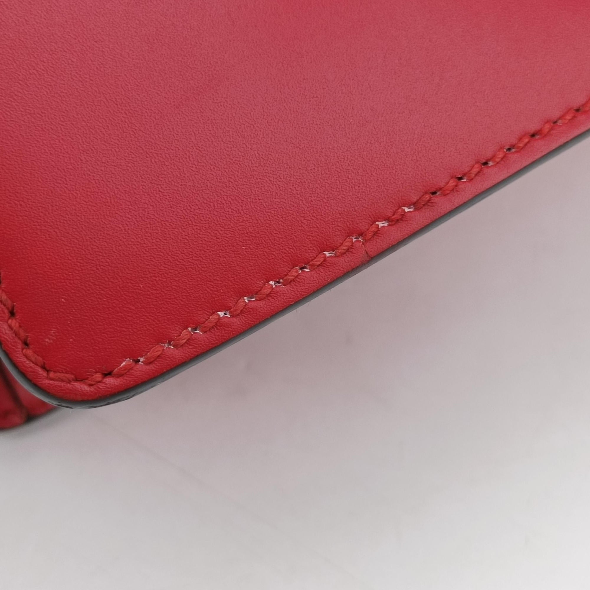 Pre-owned Gucci Sylvie Red Leather 470270 shoulderbag | stylenewstar