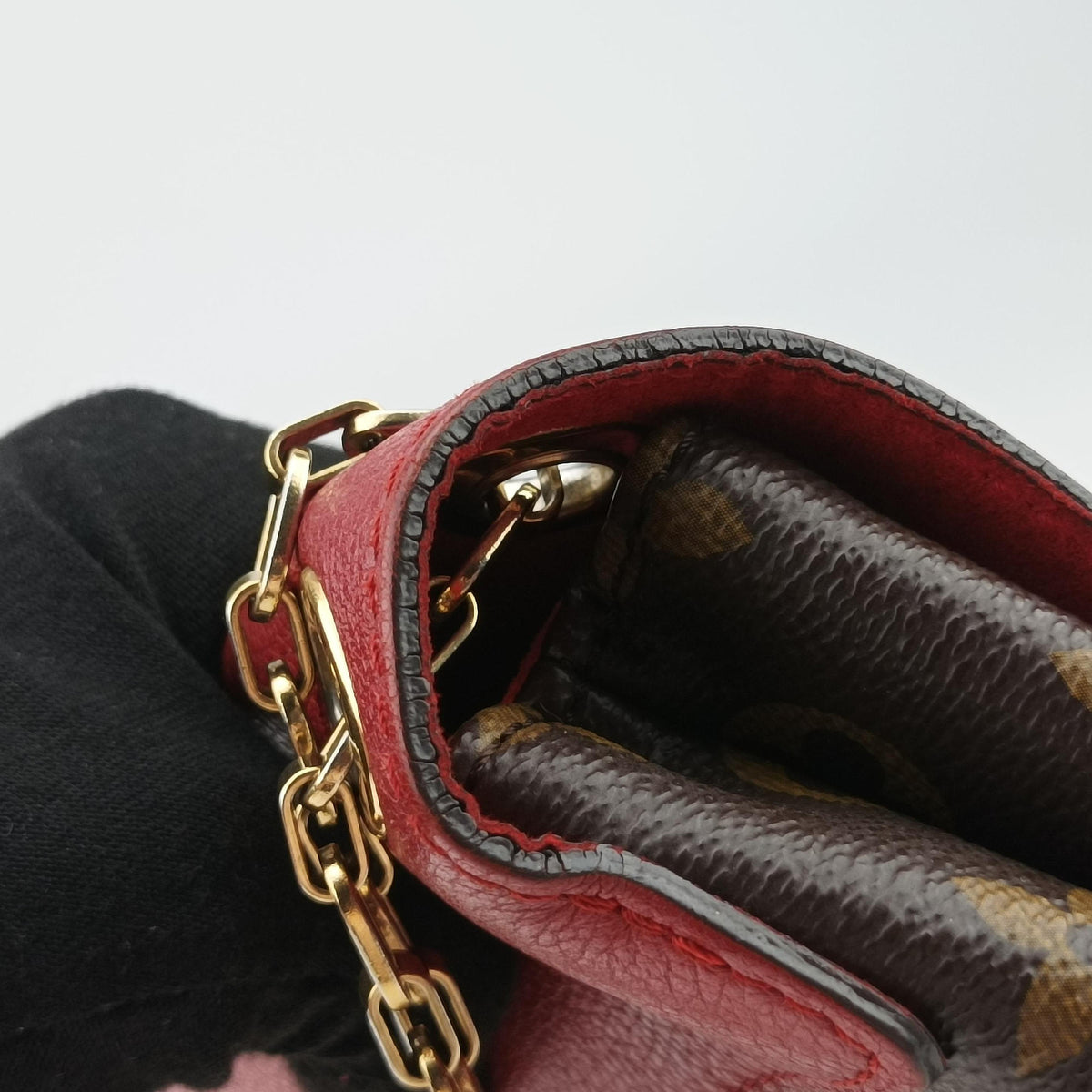 PALLAS Chain Brown×CERISE Monogram Canvas×calf leather M41201 CA1115パラス チェーン モノグラム/ブラウン×スリーズ モノグラムキャンバス×カーフレザー M41201 CA1115