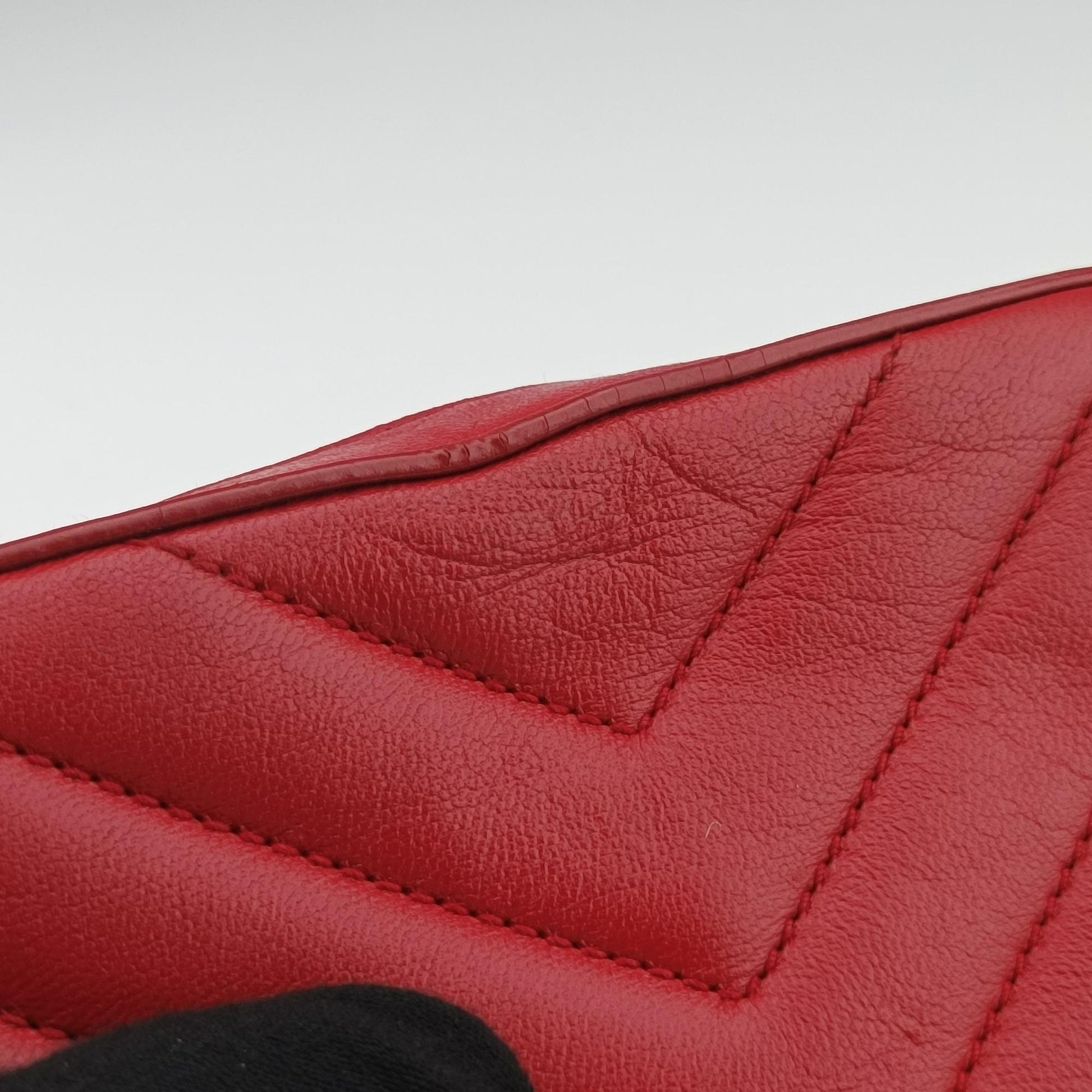 LOU camera Red Leather 395793 GNR395793.0415ルー カメラ レッド レザー 395793 GNR395793.0415