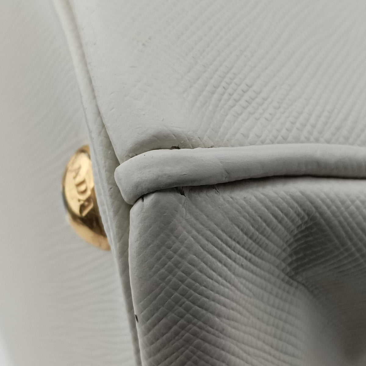 Parabole Tote White SAFFIANO Leather 25パラボラ トート ホワイト サフィアーノレザー 25