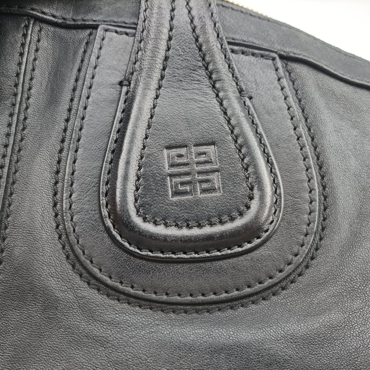 Pre-owned Givenchy Nightingale Black Lambskin  shoulderbag | stylenewstar