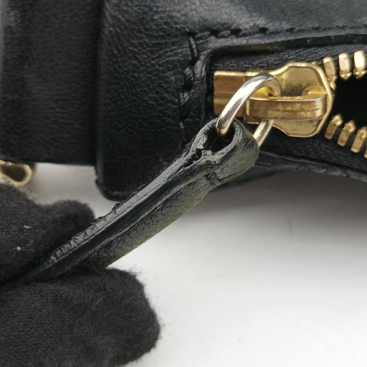 Pre-owned Givenchy Nightingale Black Lambskin  shoulderbag | stylenewstar