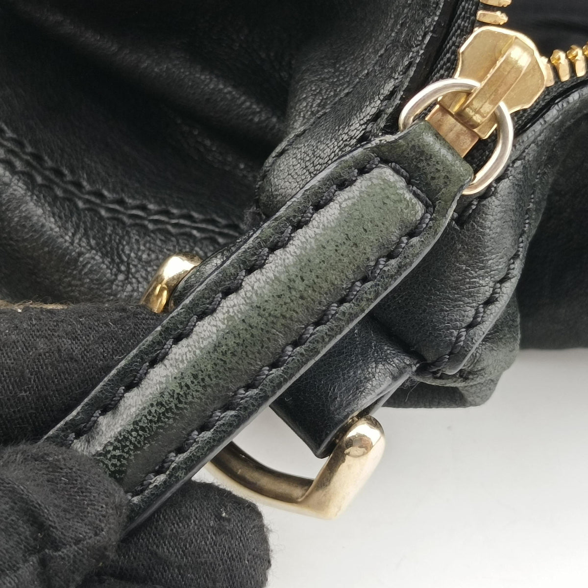 Pre-owned Givenchy Nightingale Black Lambskin  shoulderbag | stylenewstar