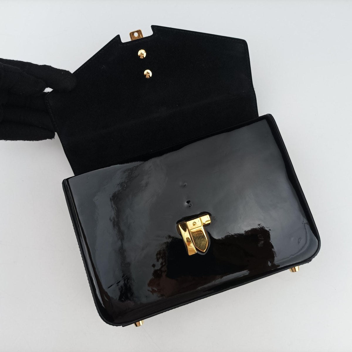 Pre-owned Gucci Sylvie Black Patent 589479 shoulderbag | stylenewstar