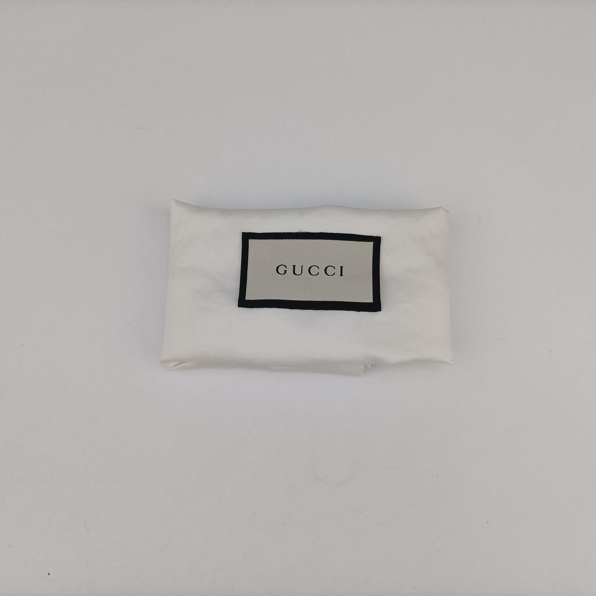 Pre-owned Gucci Sylvie Black Patent 589479 shoulderbag | stylenewstar